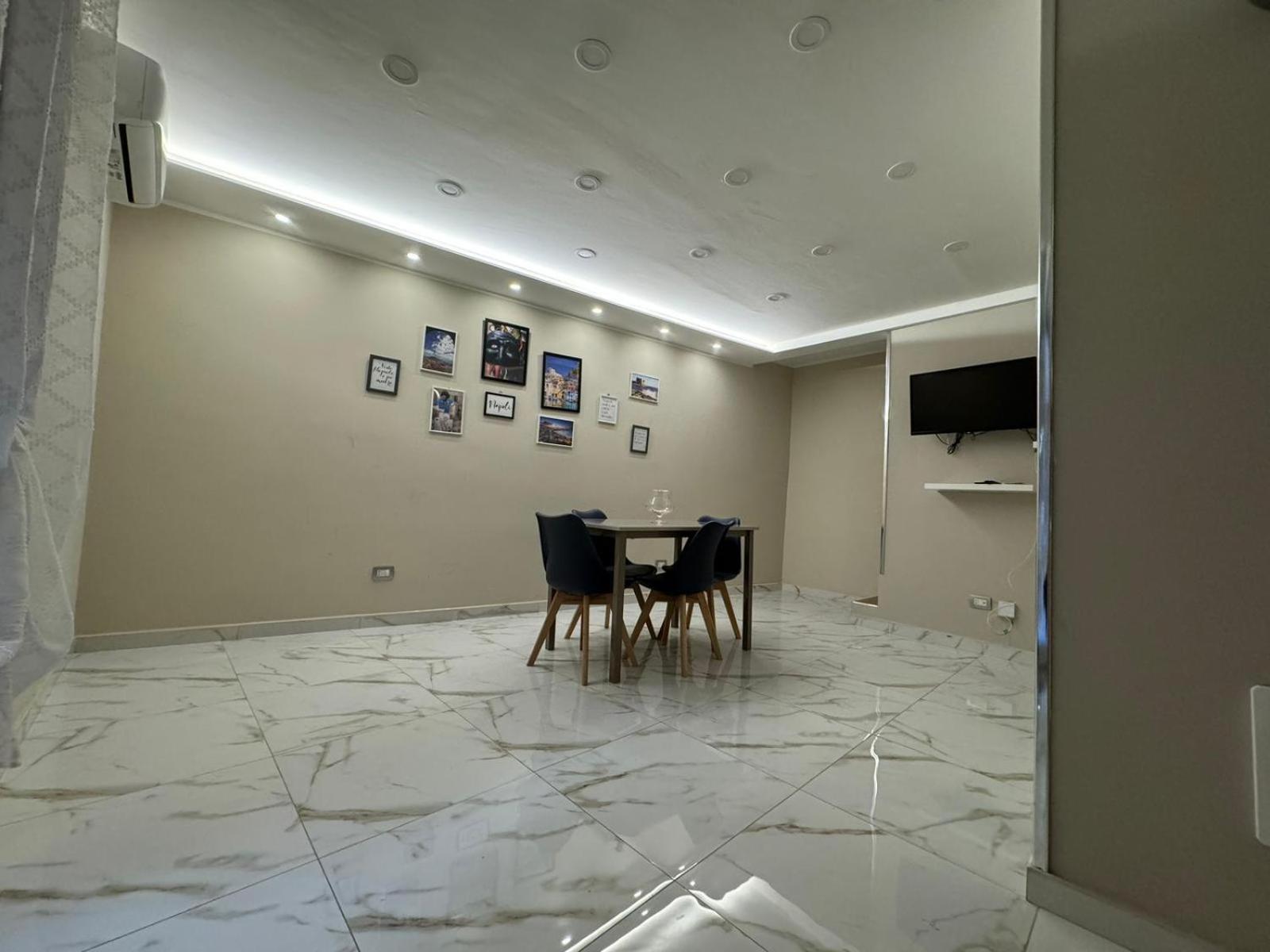Pizzaiola'S Home Naples Luaran gambar